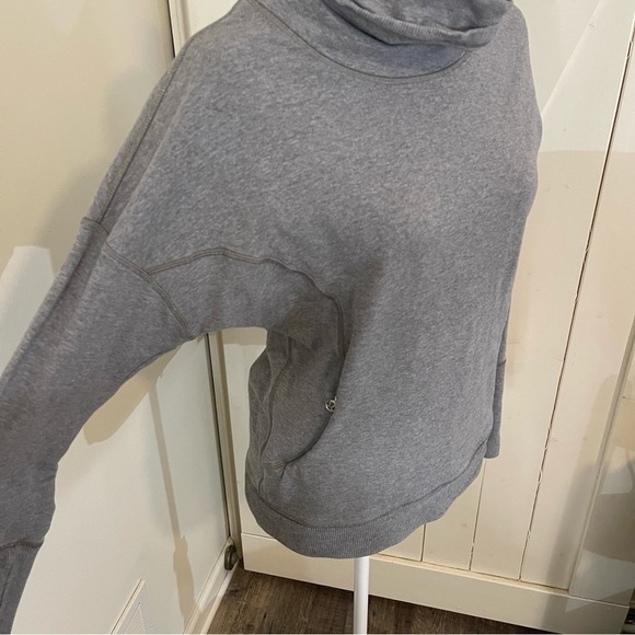 LULULEMON grey cowlneck sweatshirt size 6 - Picture 6 of 7